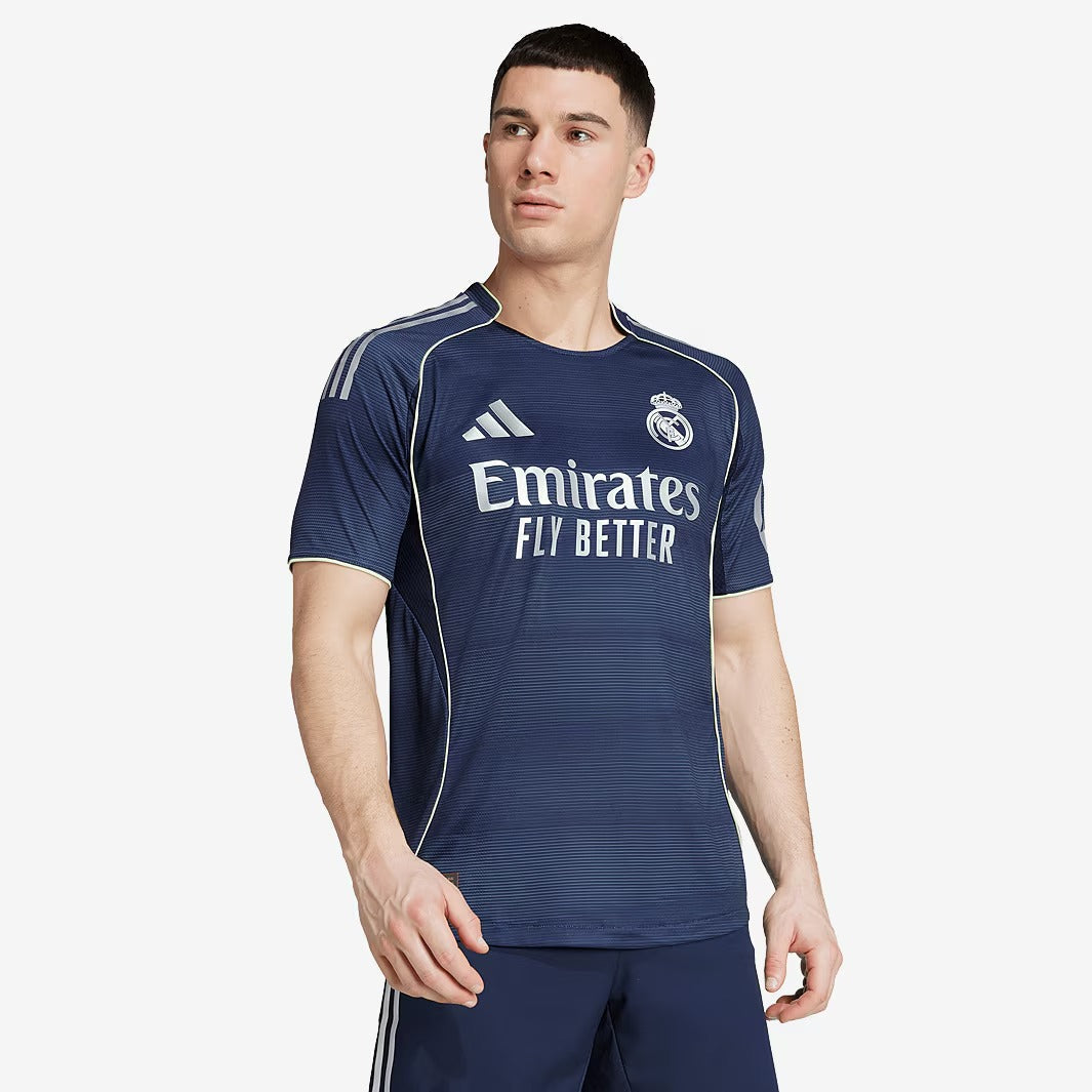 Real Madrid 25/26 Reserva (Jogador)