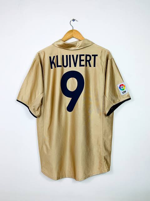 Barcelona 2002 N#9 Kluivert (Retrô)