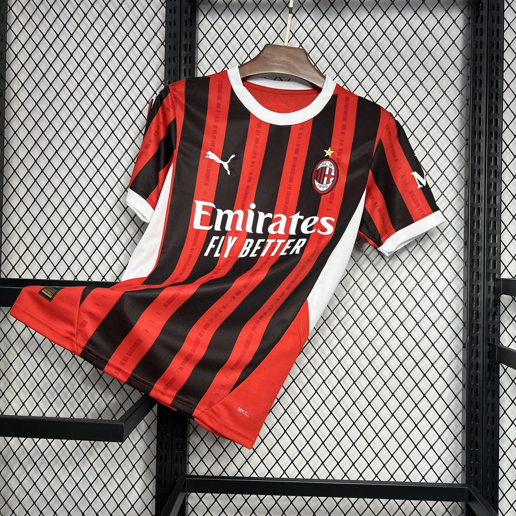 Milan 24/25 Titular