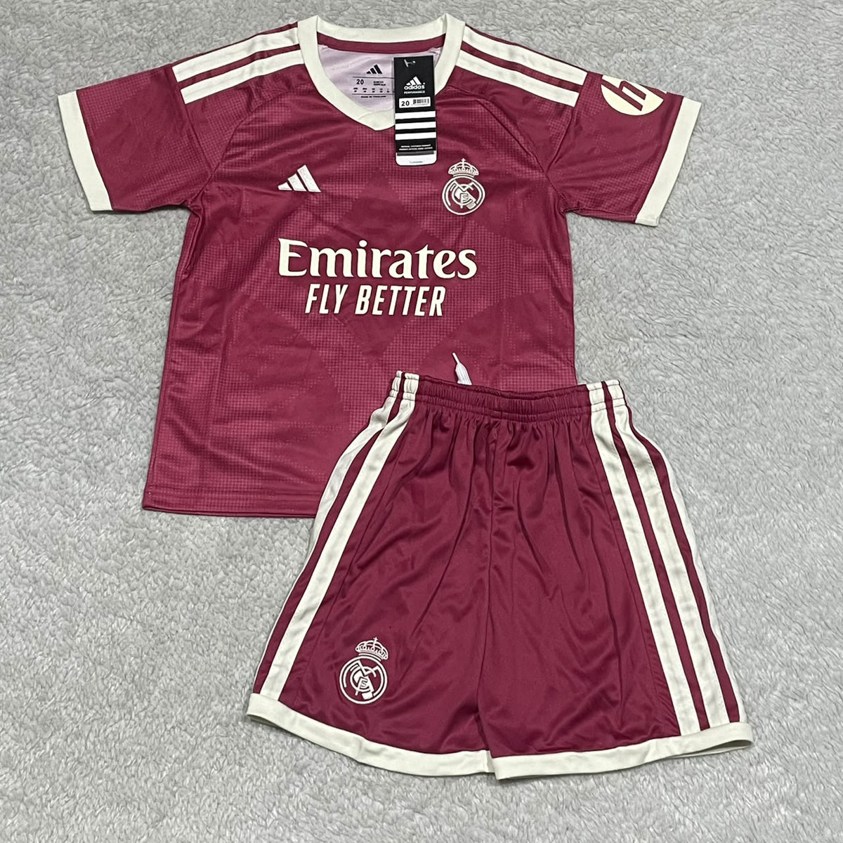 Kit Infantil Real Madrid 26/27 III